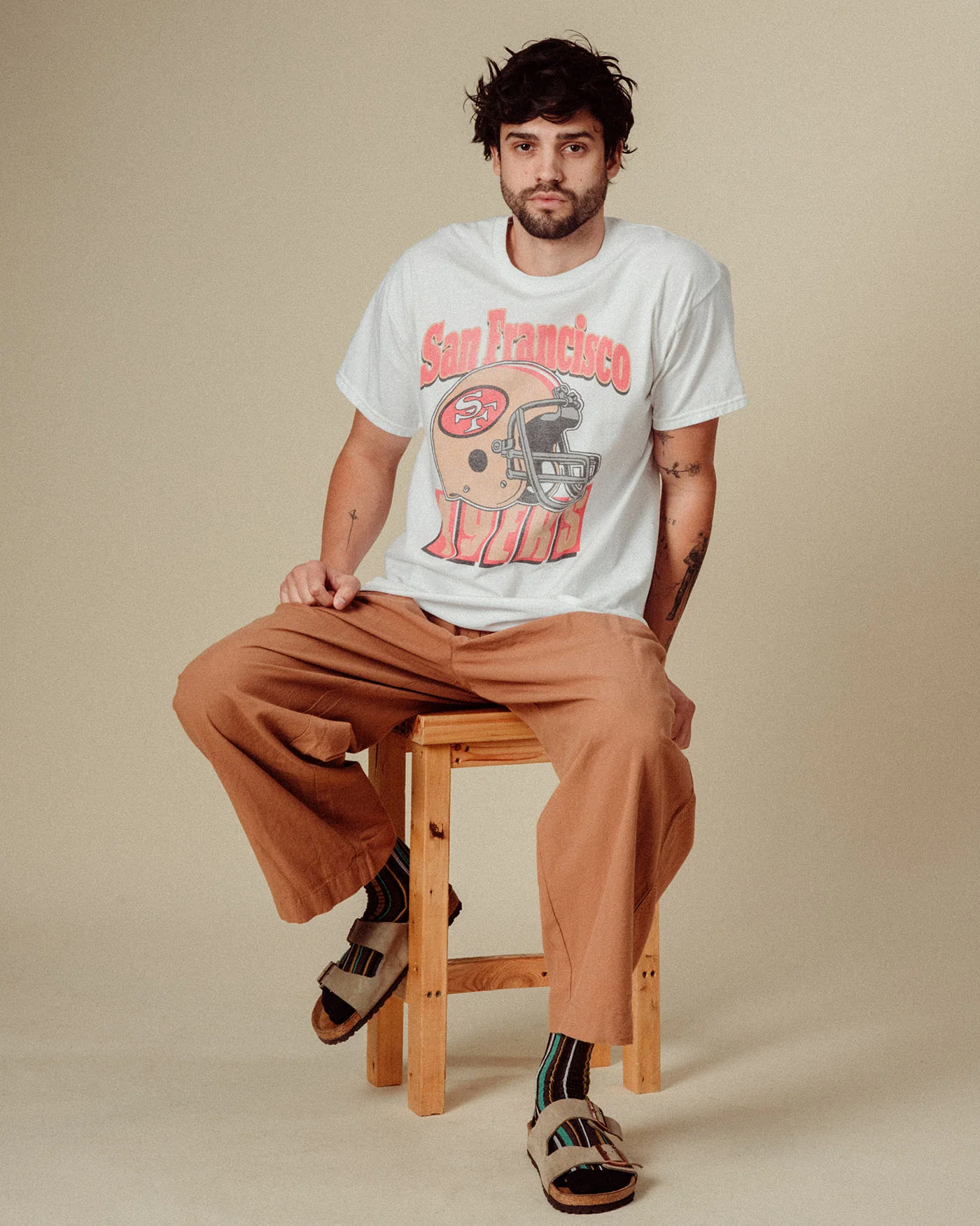 San Francisco 49ers Throwback Helmet Flea Market Tee - Image 2