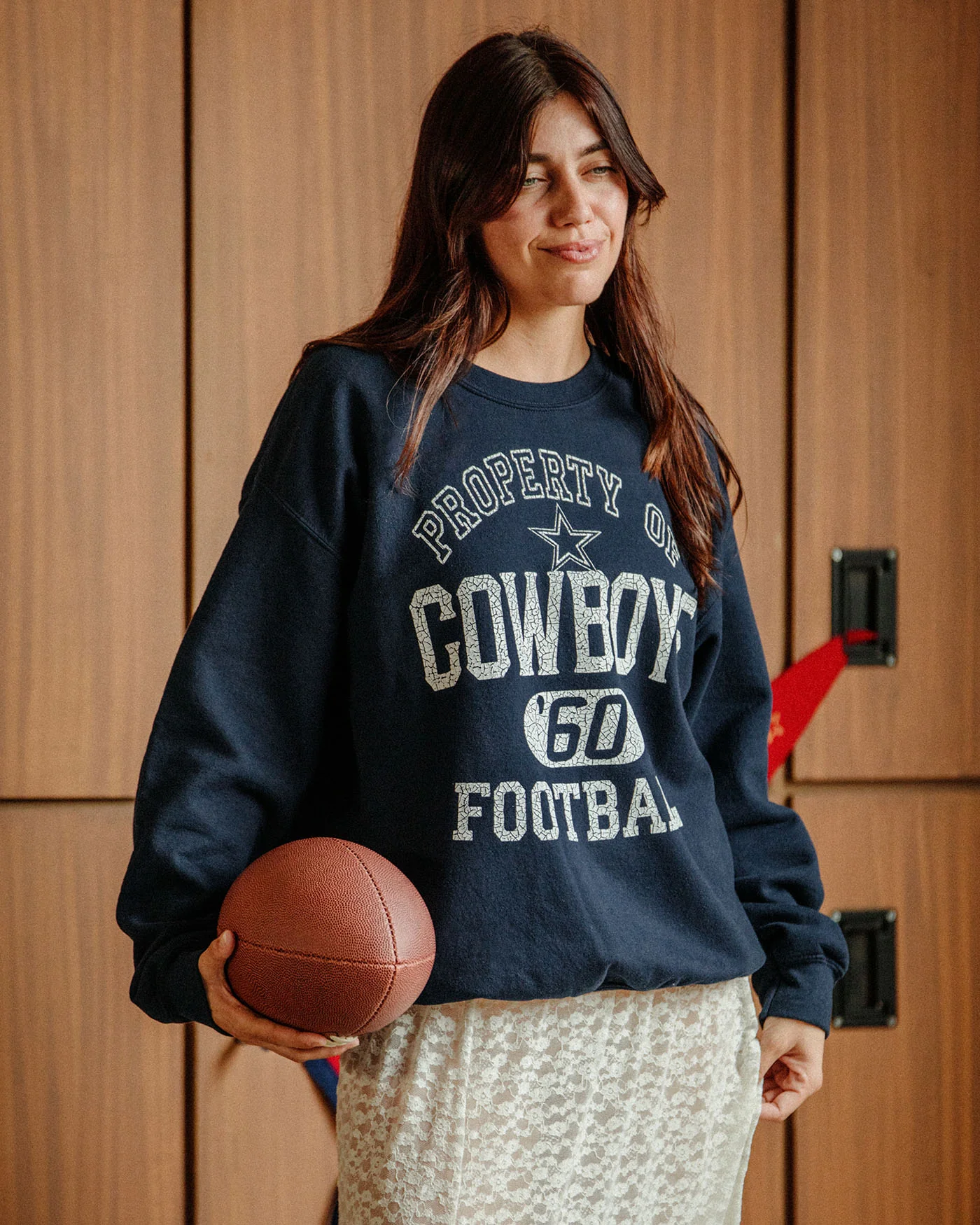 Dallas Cowboys Property Flea Market Crew Fleece - Image 5