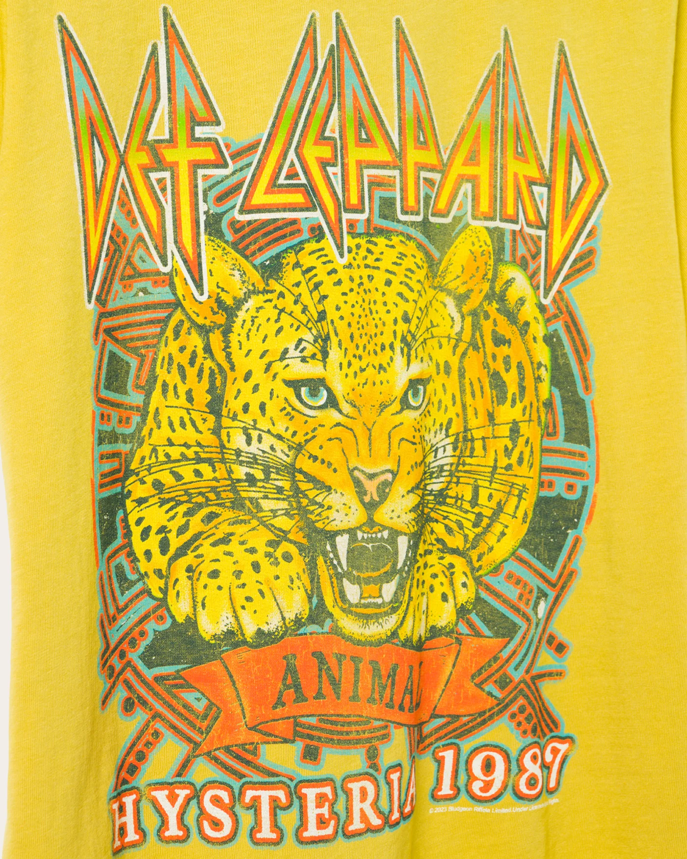 Def Leppard Animal Vintage Tee - Image 4