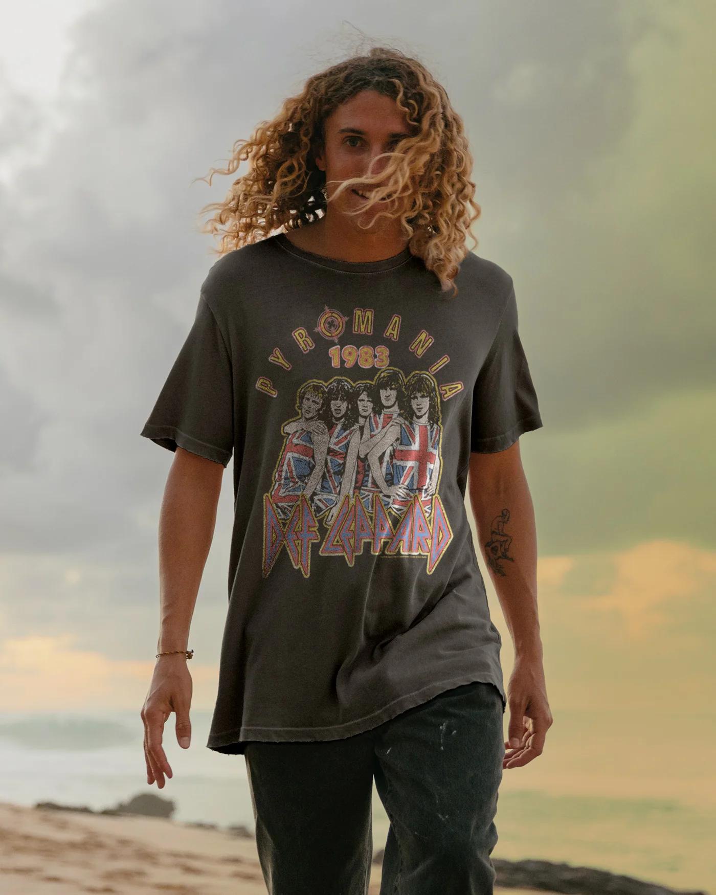 Def Leppard Pyromania Vintage Tee - Image 3