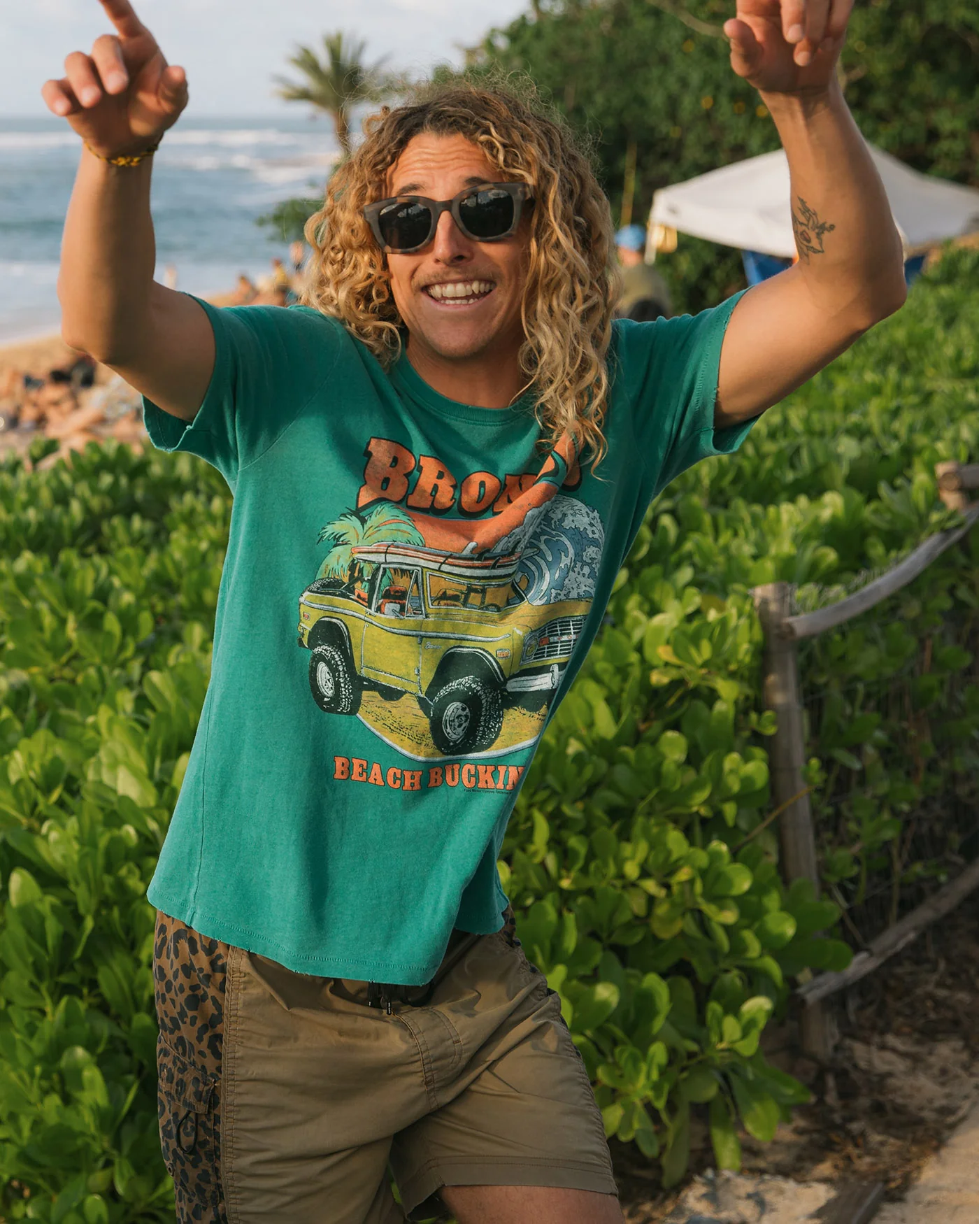 Ford Bronco Beach Vintage Tee - Image 3