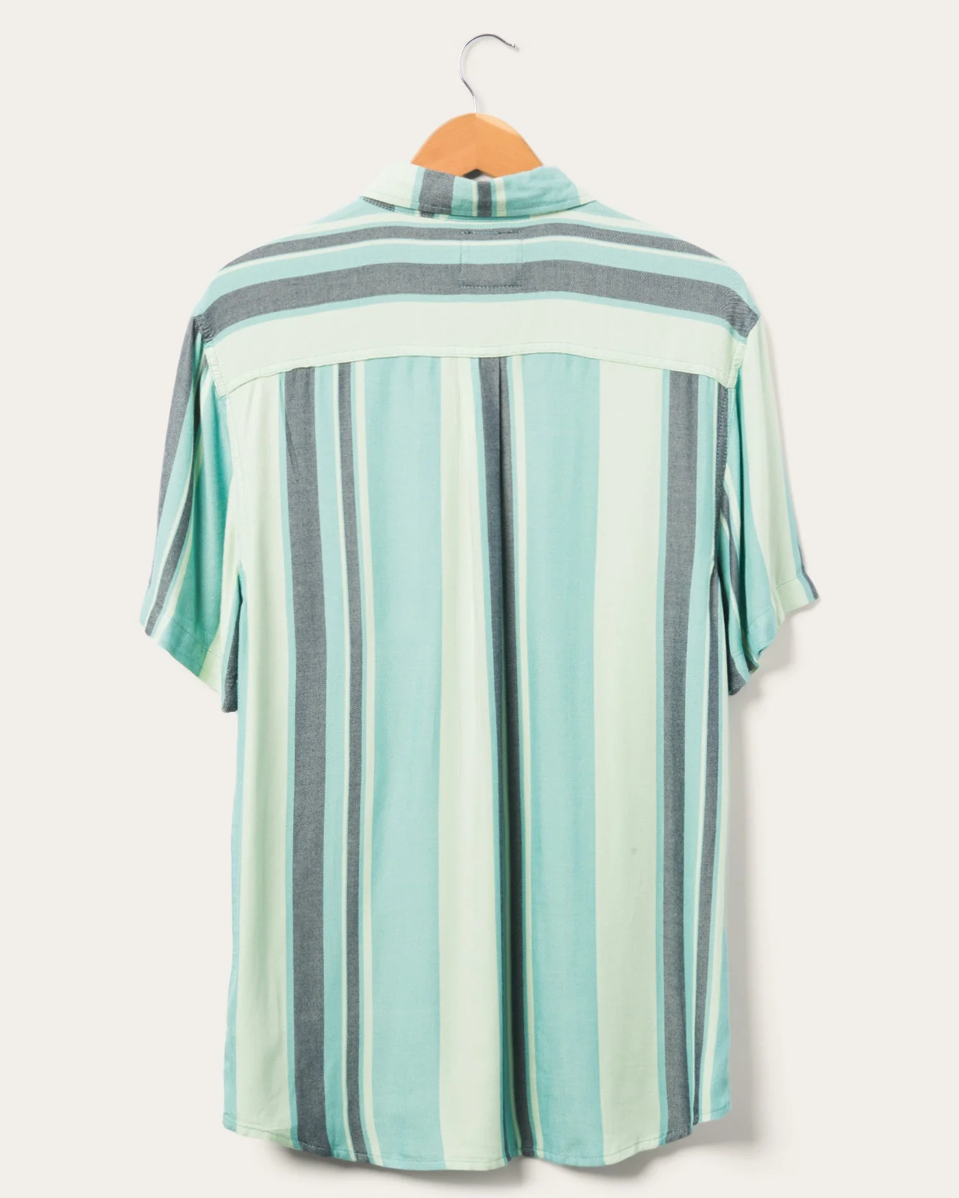 Men's Farley One Pocket Shirt - Image 4