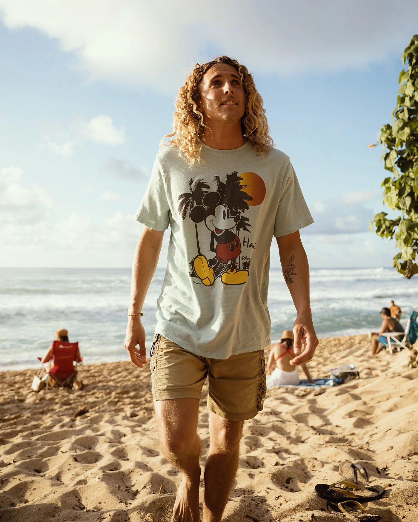 Mickey Hawaii Vintage Tee - Image 2