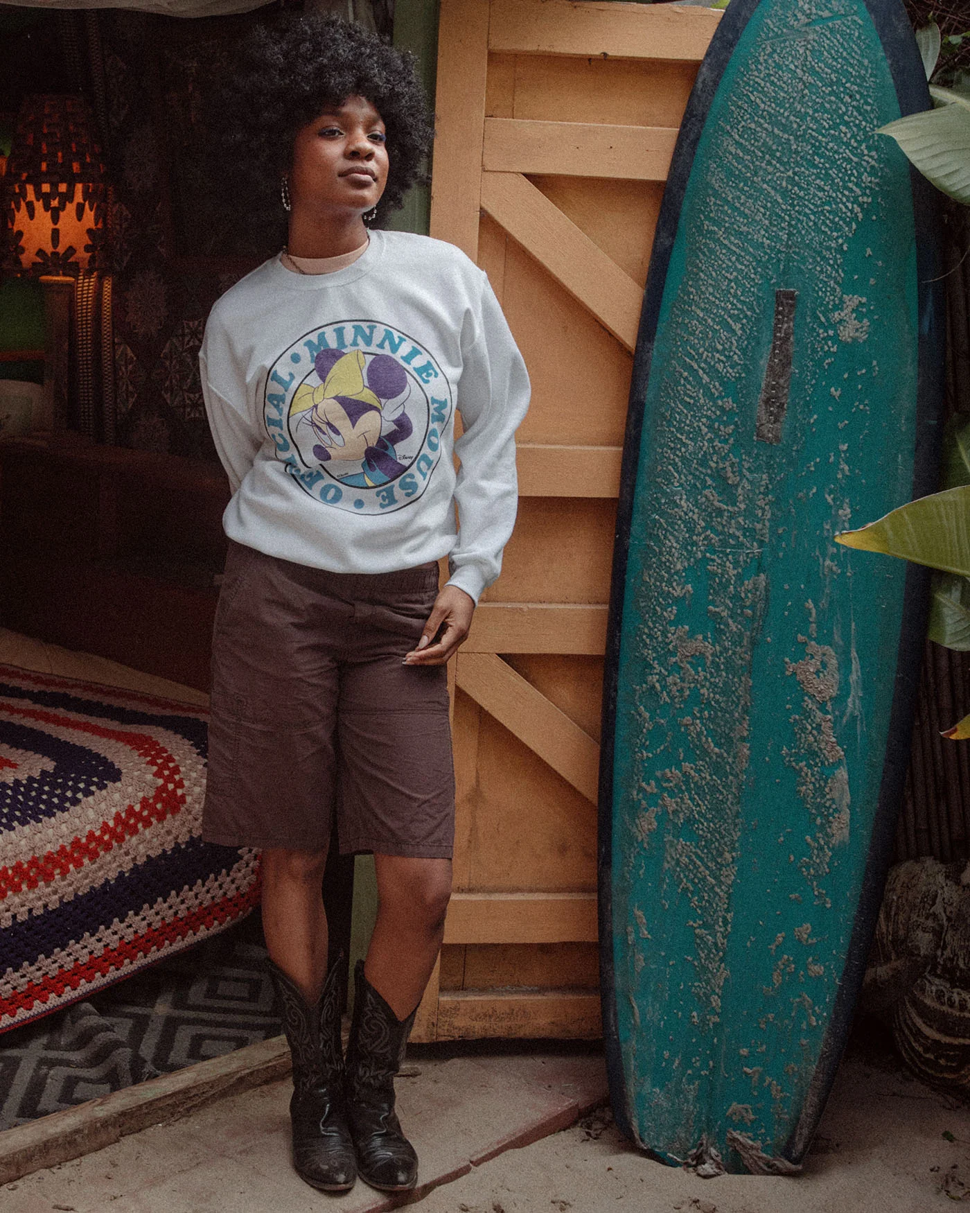 Minnie Circle Pose Flea Market Fleece - Image 2