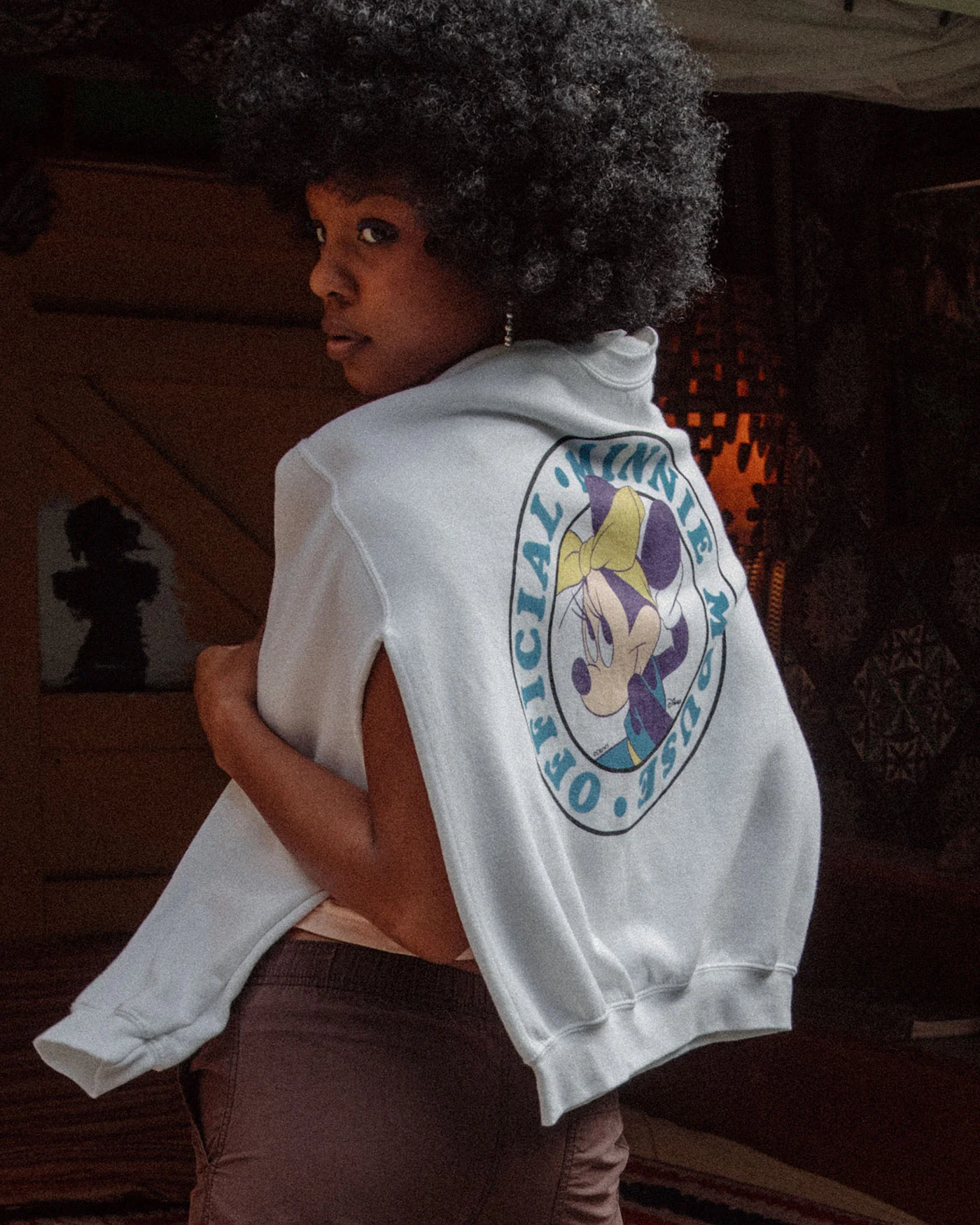 Minnie Circle Pose Flea Market Fleece - Image 3
