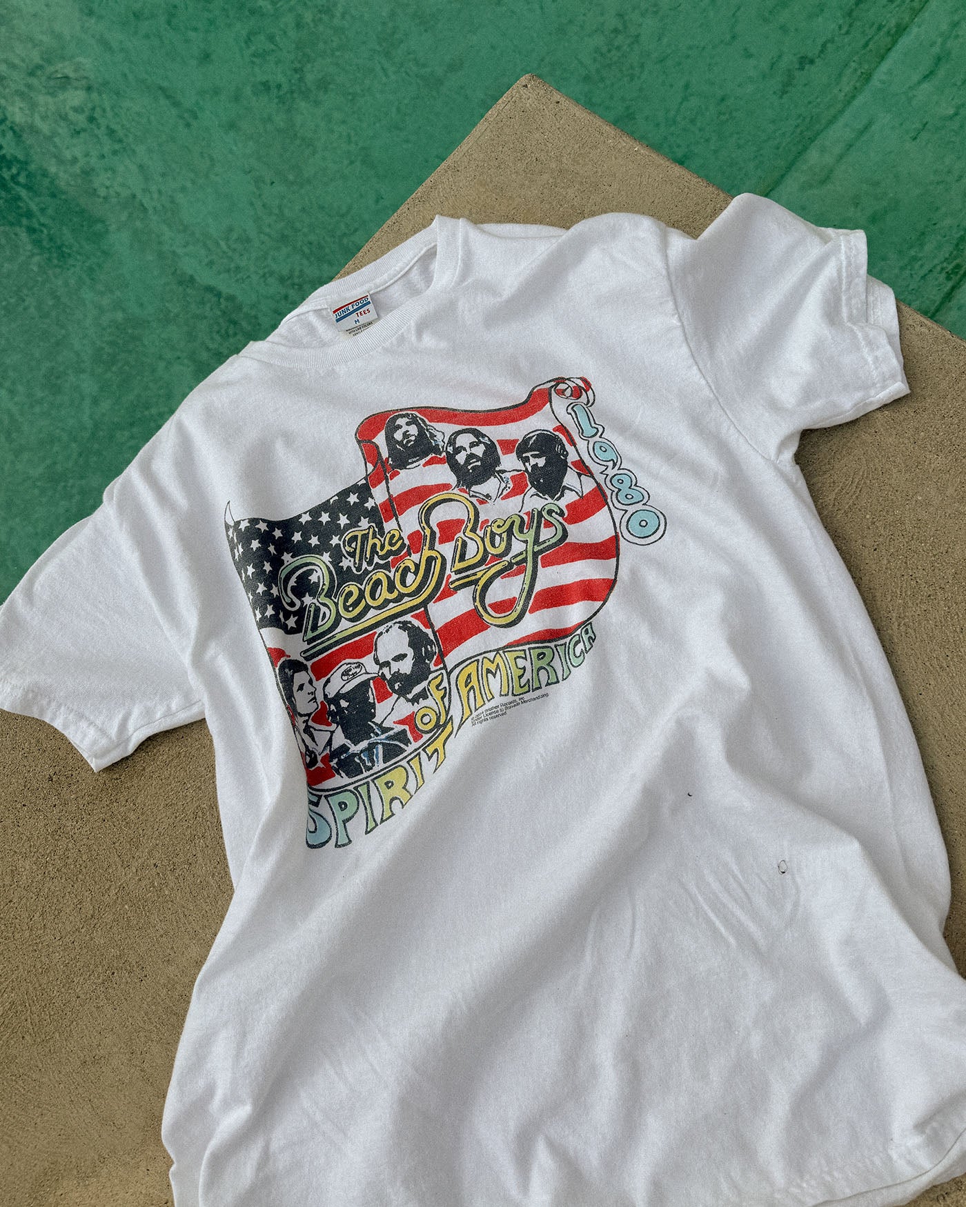 The Beach Boys USA Flea Market Tee - Image 4