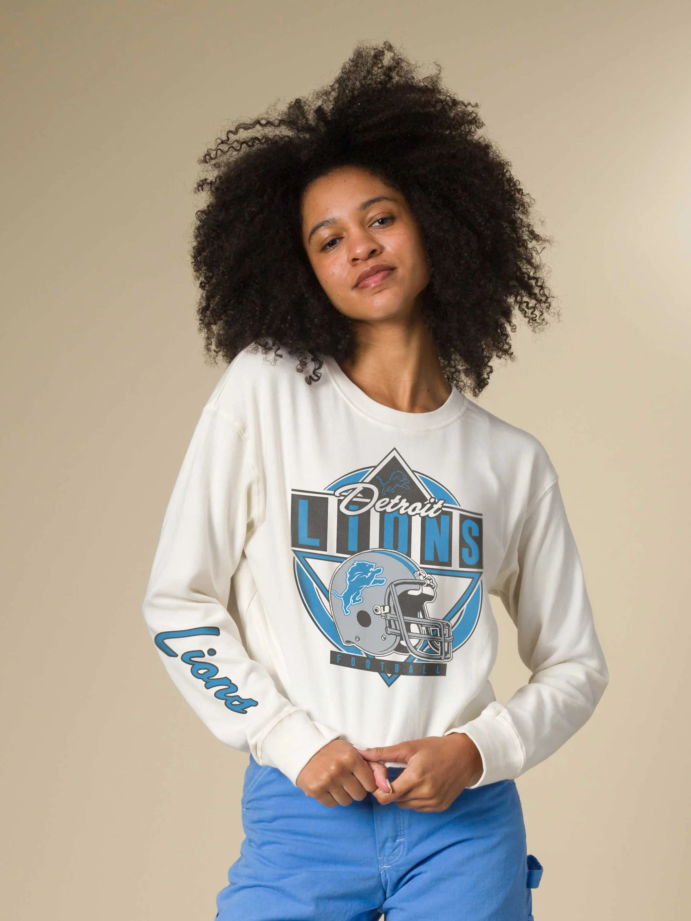 Women's Detroit Lions Helmet Crop Fleece - Image 2