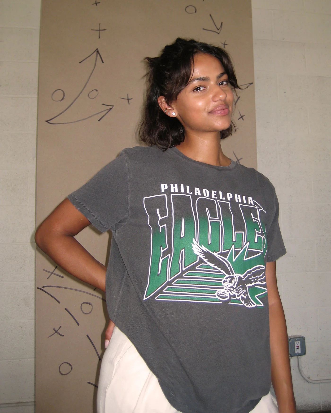 Women's Philadelphia Eagles Vintage Tee - Image 2