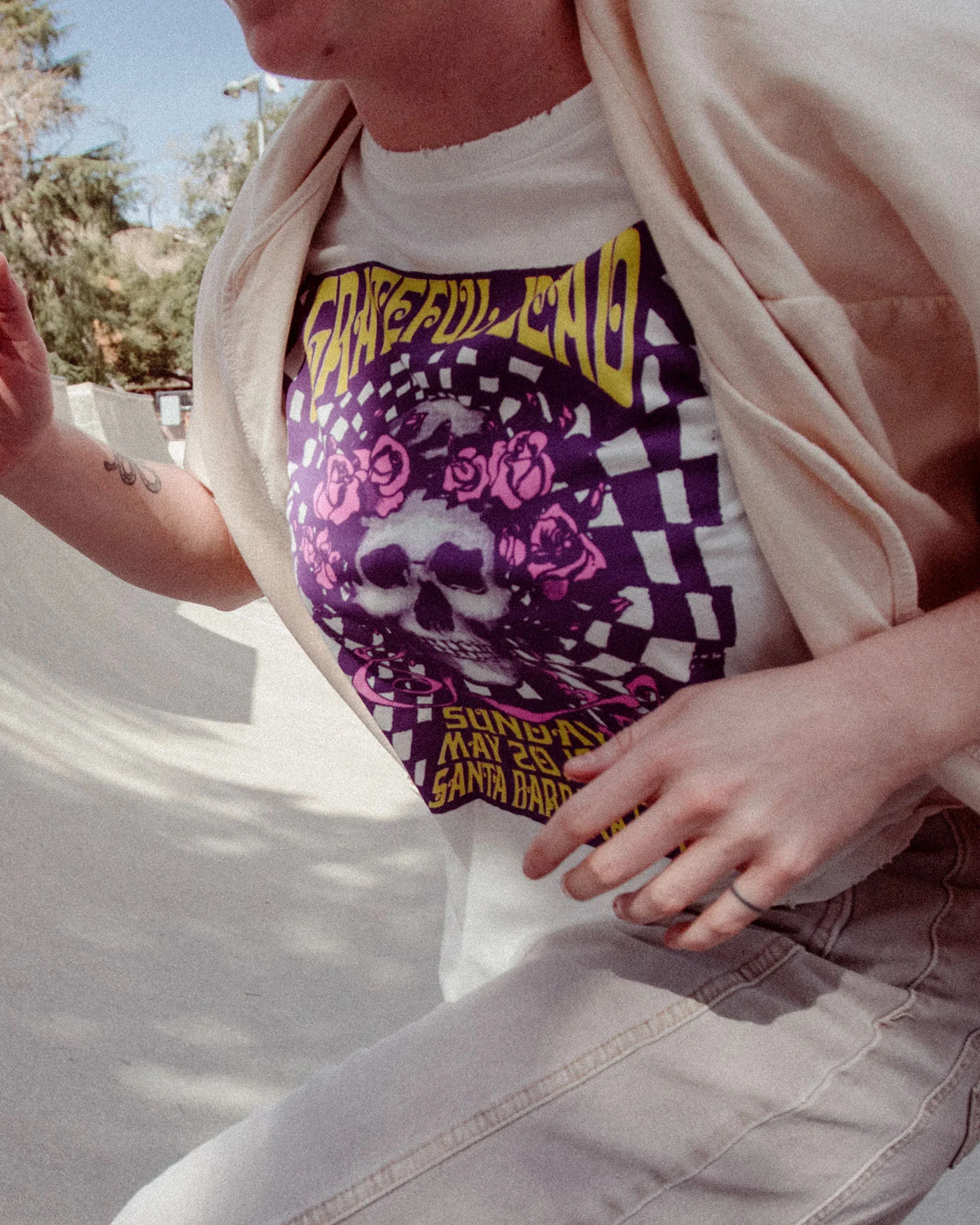 Women's Grateful Dead Santa Barbara Vintage Tee - Image 2