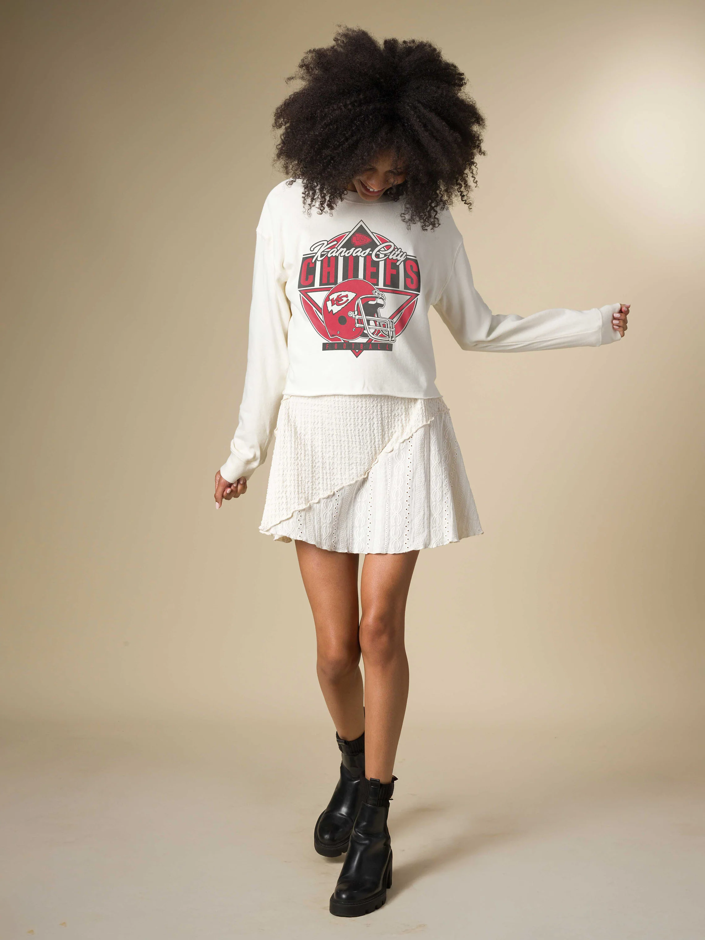 Women's Kansas City Chiefs Helmet Crop Fleece - Image 2