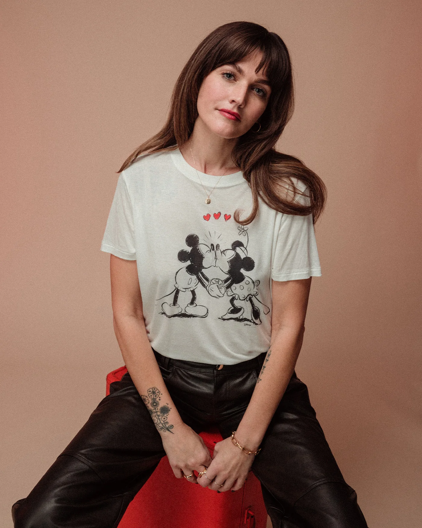 Womens Mickey and Minnie Kiss Vintage Tissue Tee - Image 2