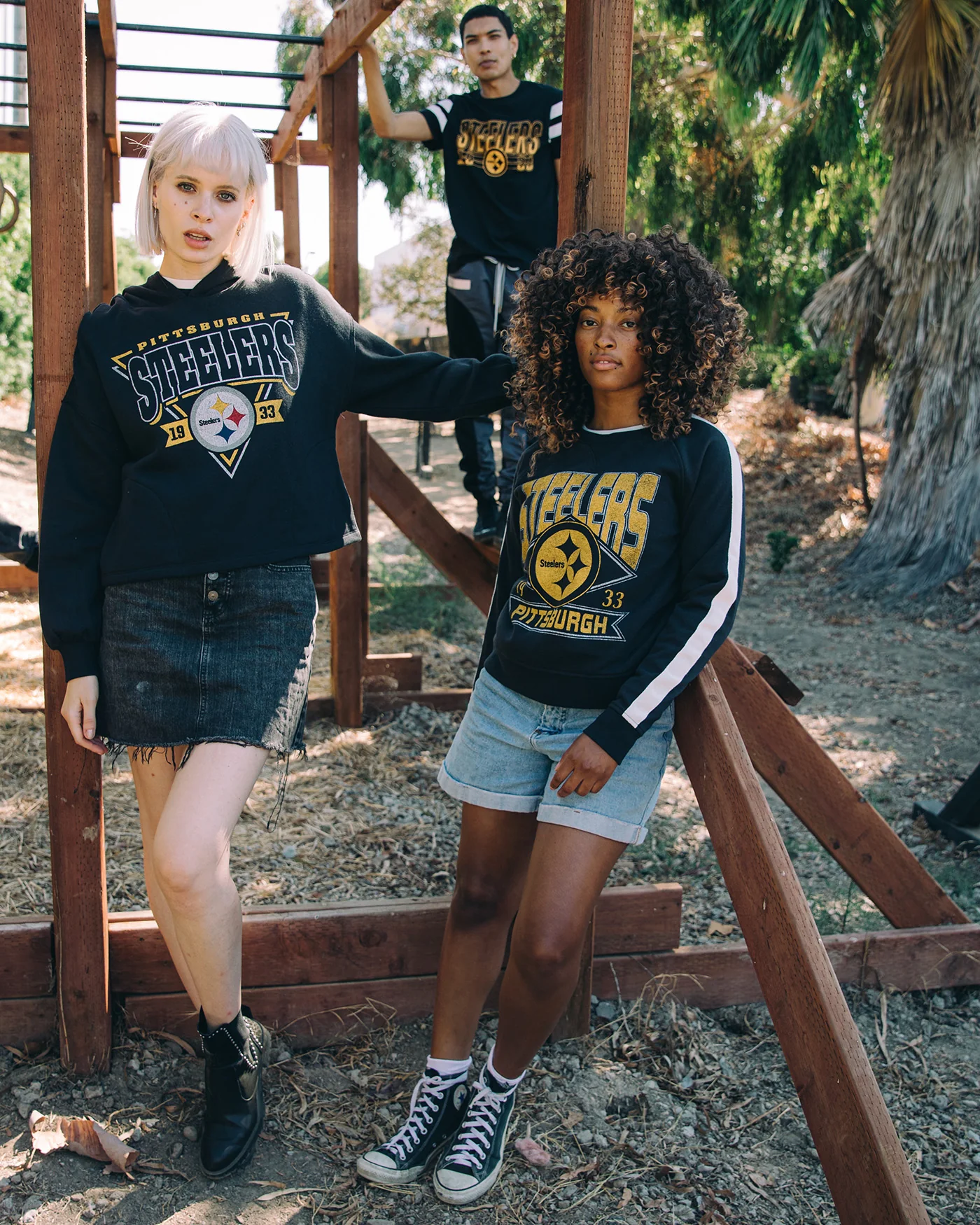 Womens Steelers Endzone Hoodie - Image 2