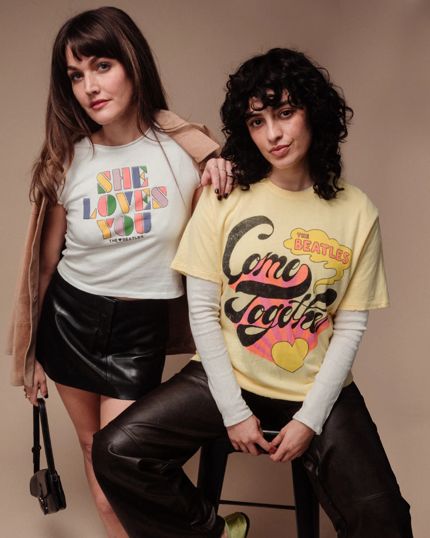 Women's The Beatles She Loves You Vintage Baby Tee - Image 3